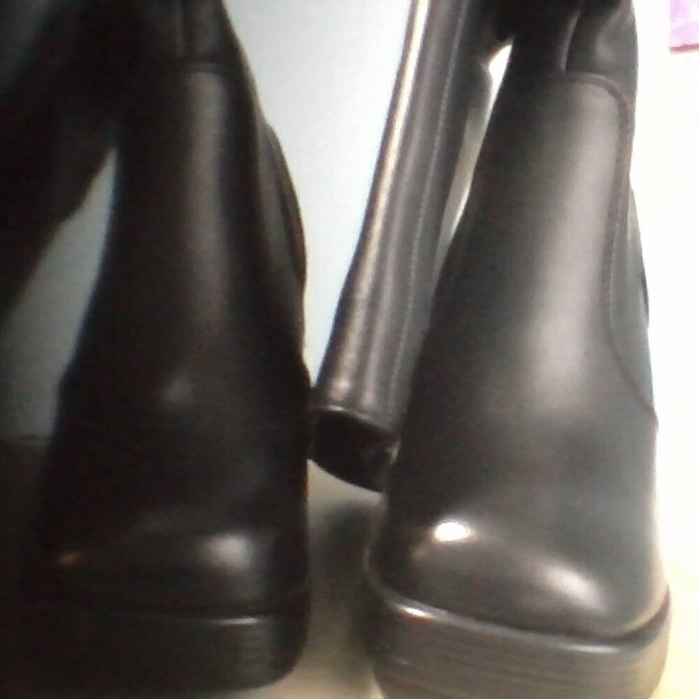 Sovanyou, Knee High Heel Platform Boots, size 37
